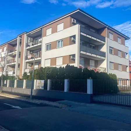 Plázs Wellnes * Siófok